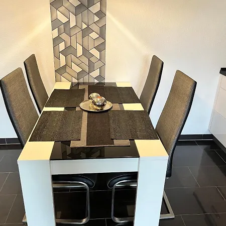 Aminas 2 Apartment *